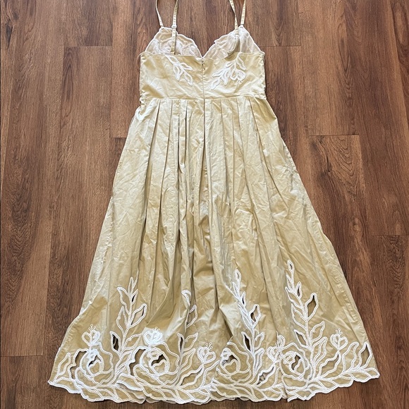 Cinq A Sept Trailing Peonies Midi Dress - Picture 9 of 9